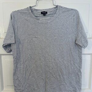 Splendid Grey & White Striped T-shirt / Tee / Short-Sleeved Shirt - crew neck M